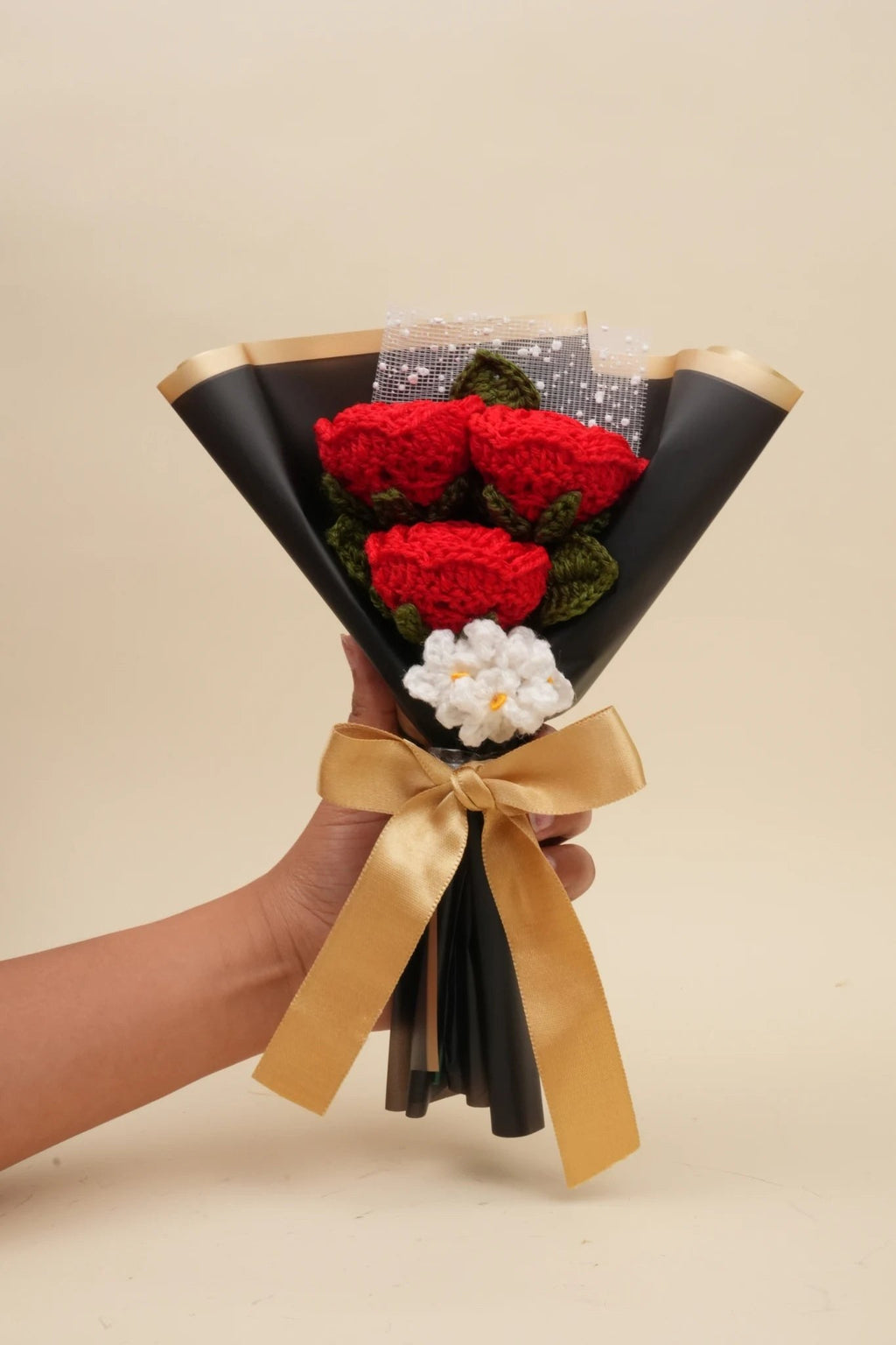 Handmade 3 Red Roses with Forget-Me-Nots by Fourloom, photo 1