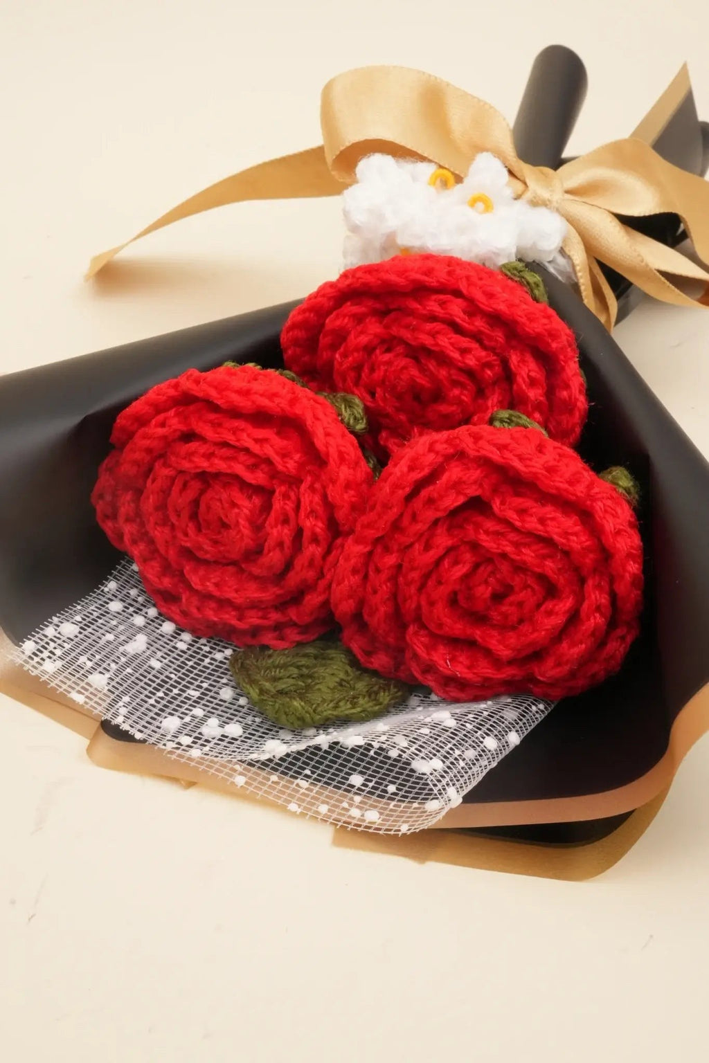 Handmade 3 Red Roses with Forget-Me-Nots by Fourloom, photo 2