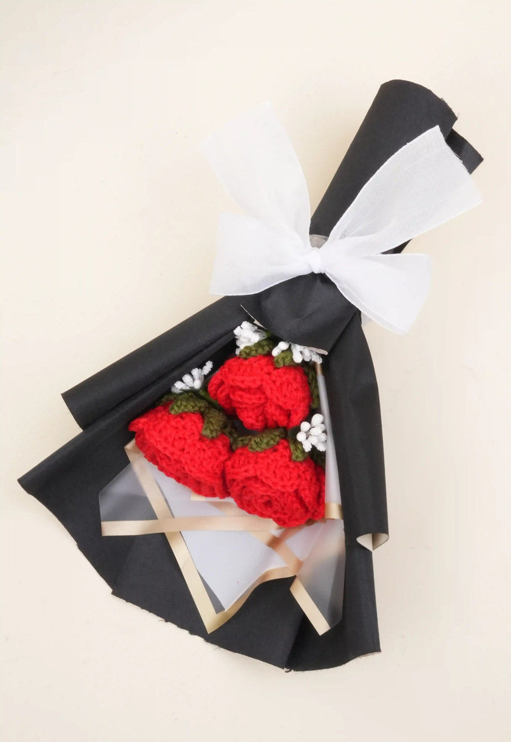 Handmade 3-Rose Bouquet by Fourloom, photo 4