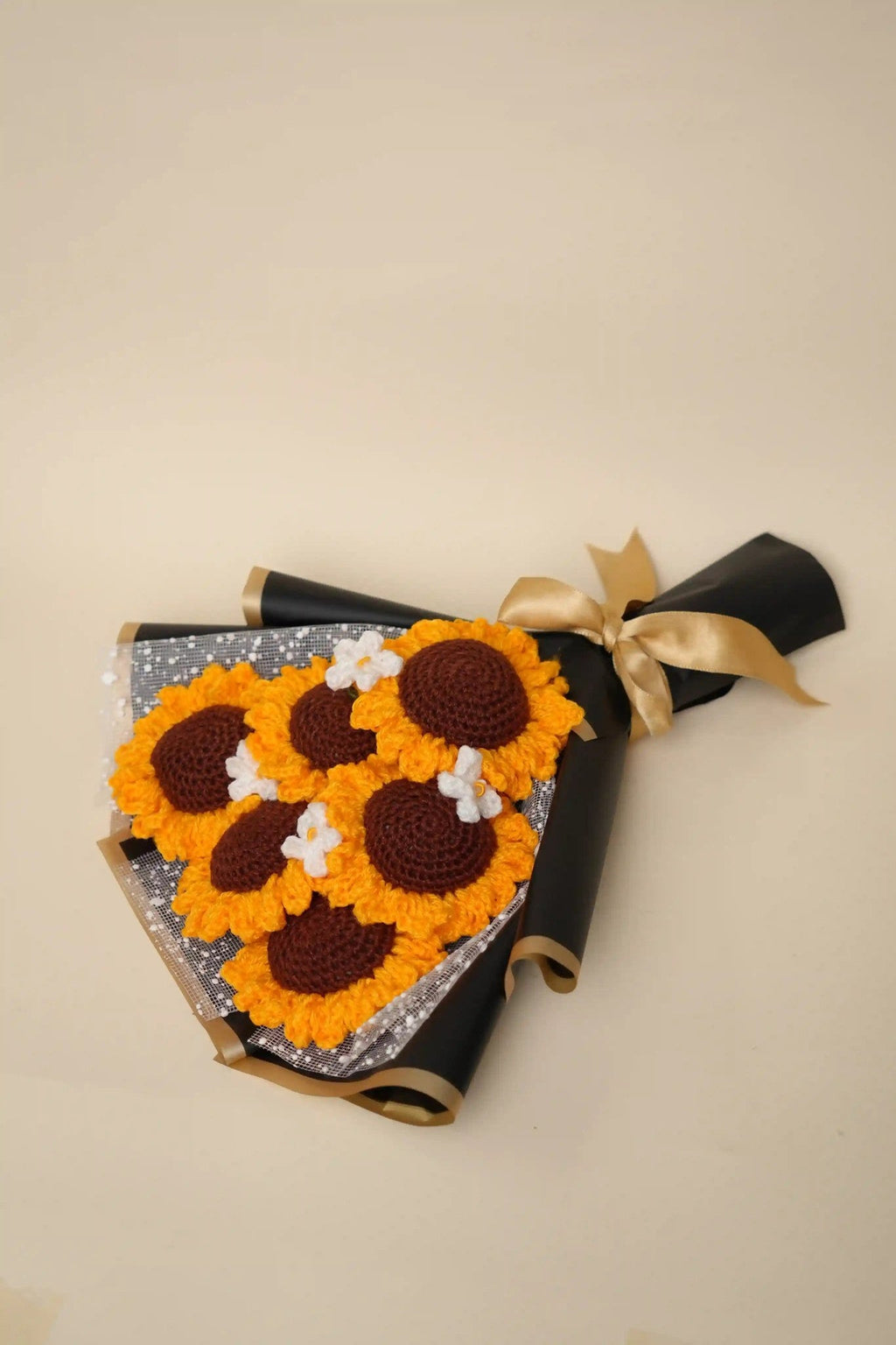 Handmade Jumbo Sunflower Bouquet by Fourloom, photo 3