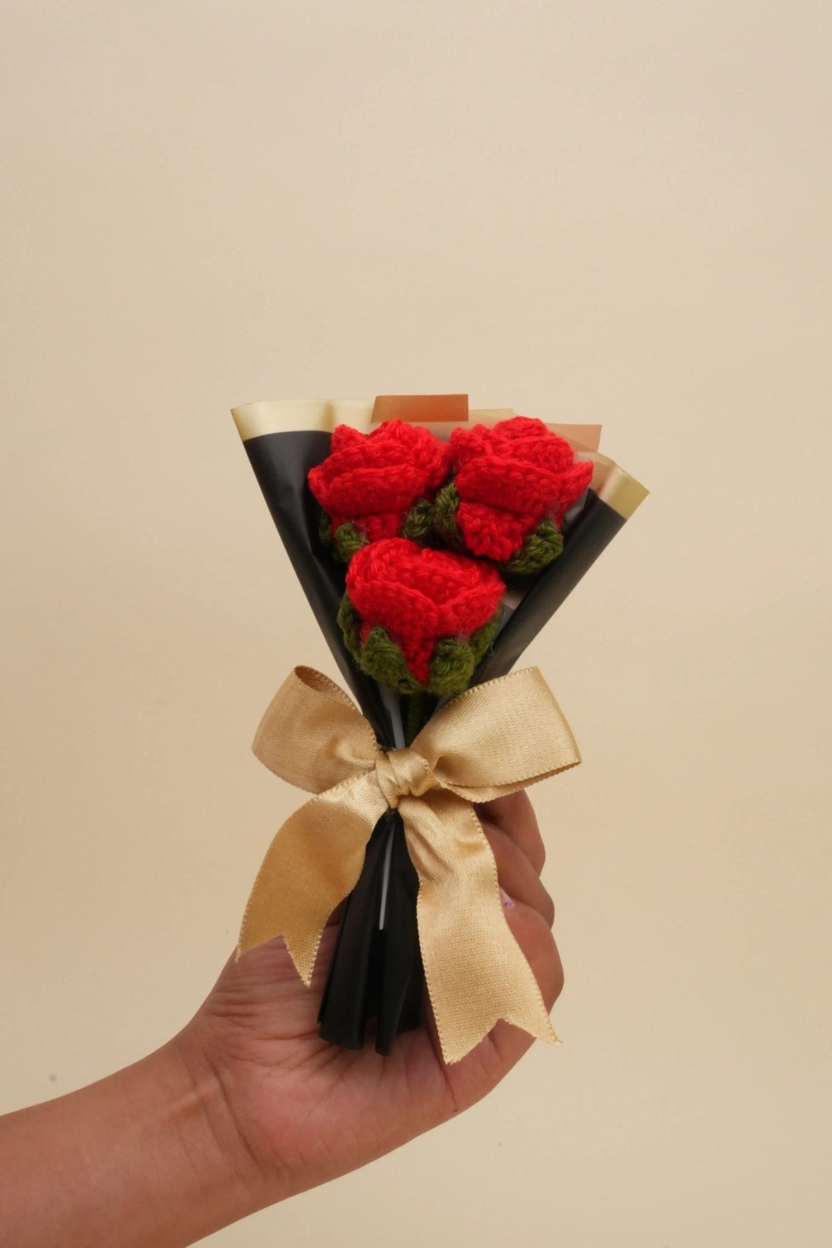 Handmade Mini 3 Red Rose Bouquet by Fourloom, photo 4